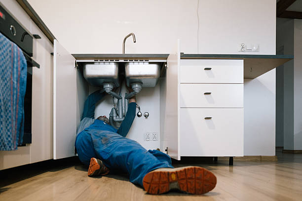 Professional Drain Cleaning technician working in Park Ridge, IL